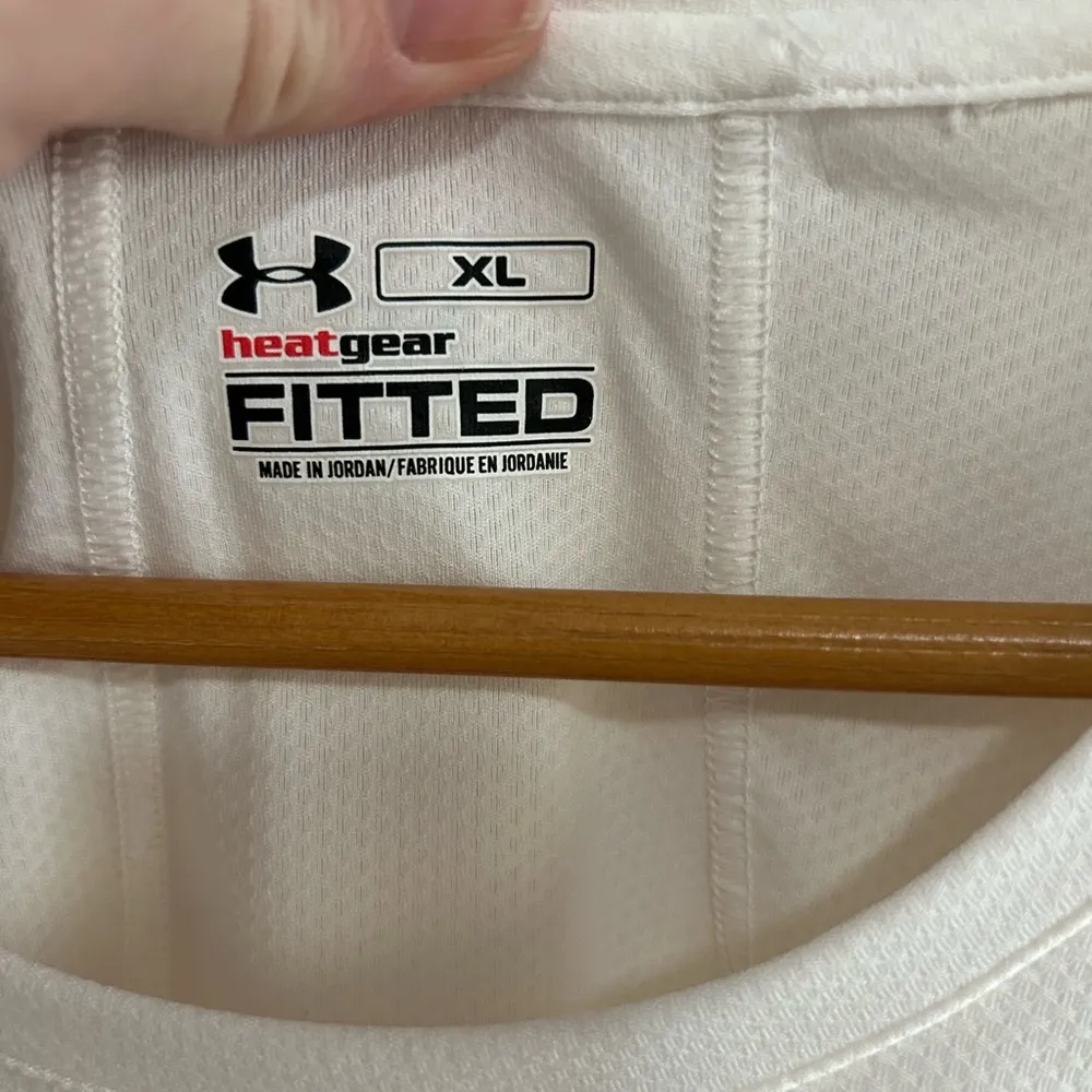 Under Armour Cream Fitted Long Sleeve Tee - Image 2