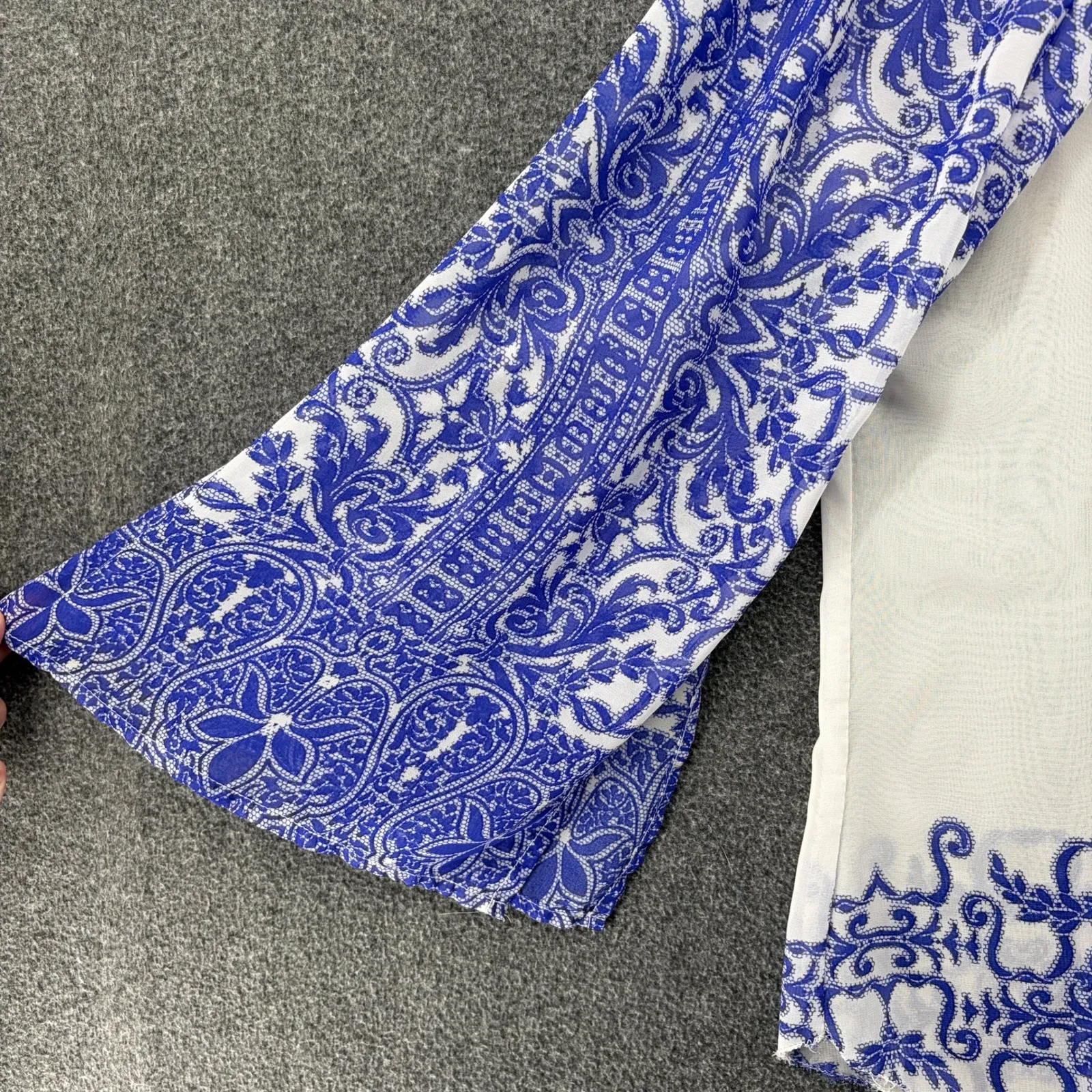 Anthropologie Fig and Flower Blue White Peasant Sheer Bell Sleeve Blouse Top Med - Image 5