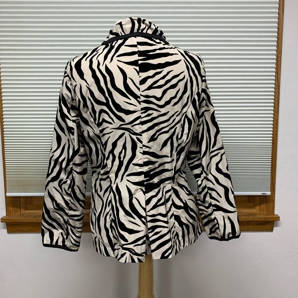 Flair tan faux suede zebra print jacket Size Small - Image 5