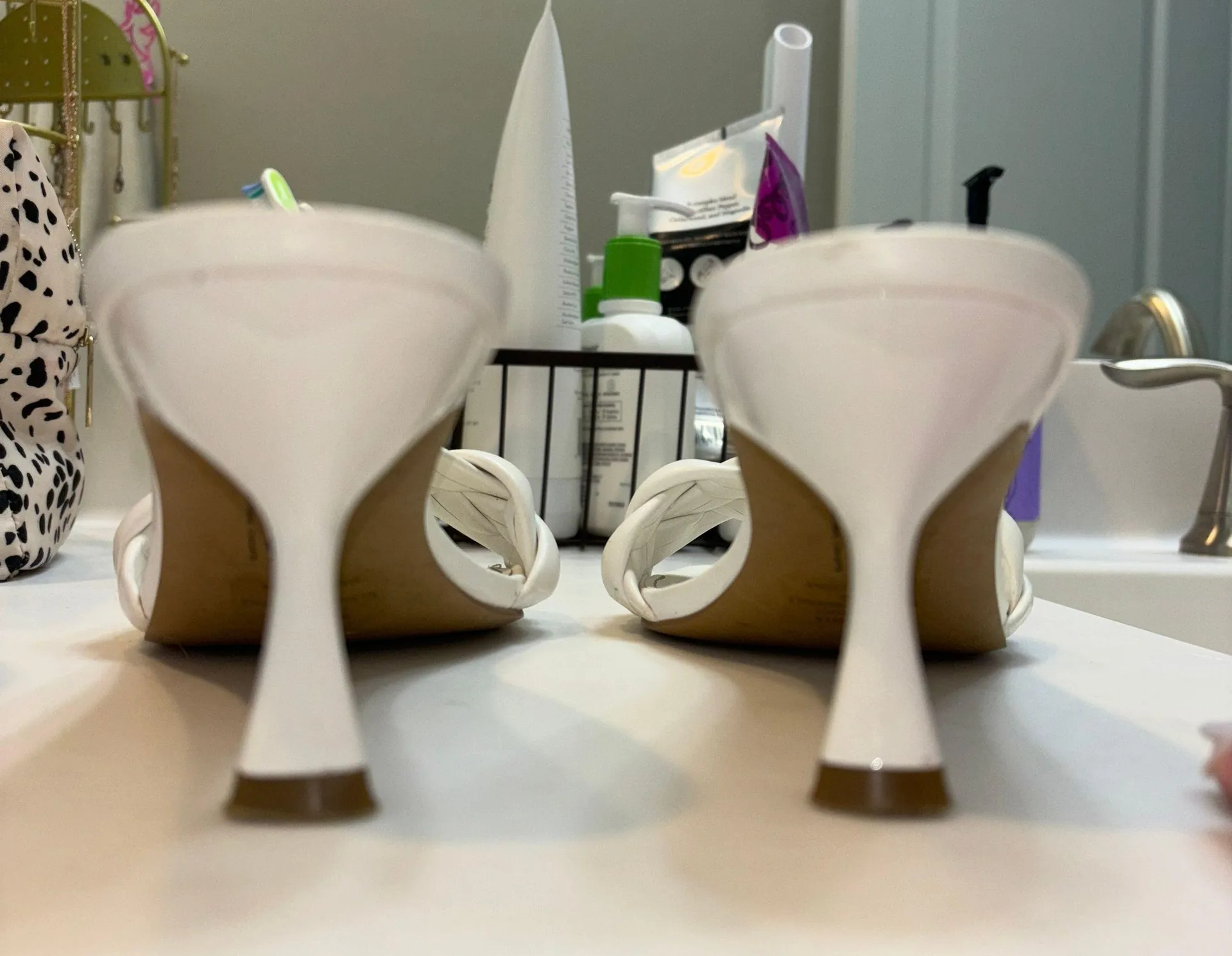 White Heels Size 8.5 - Image 3