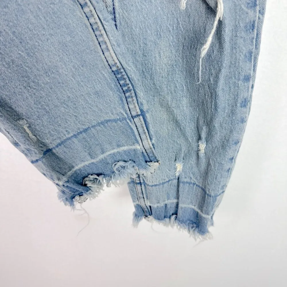 Abercrombie & Fitch Distressed High Rise Mom Jean Raw Hem Light Wash Size 26 2 - Image 4