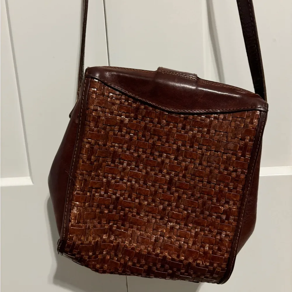 Vintage Woven Leather Crossbody Bag, made in Italy for Daytons Brown - Image 3