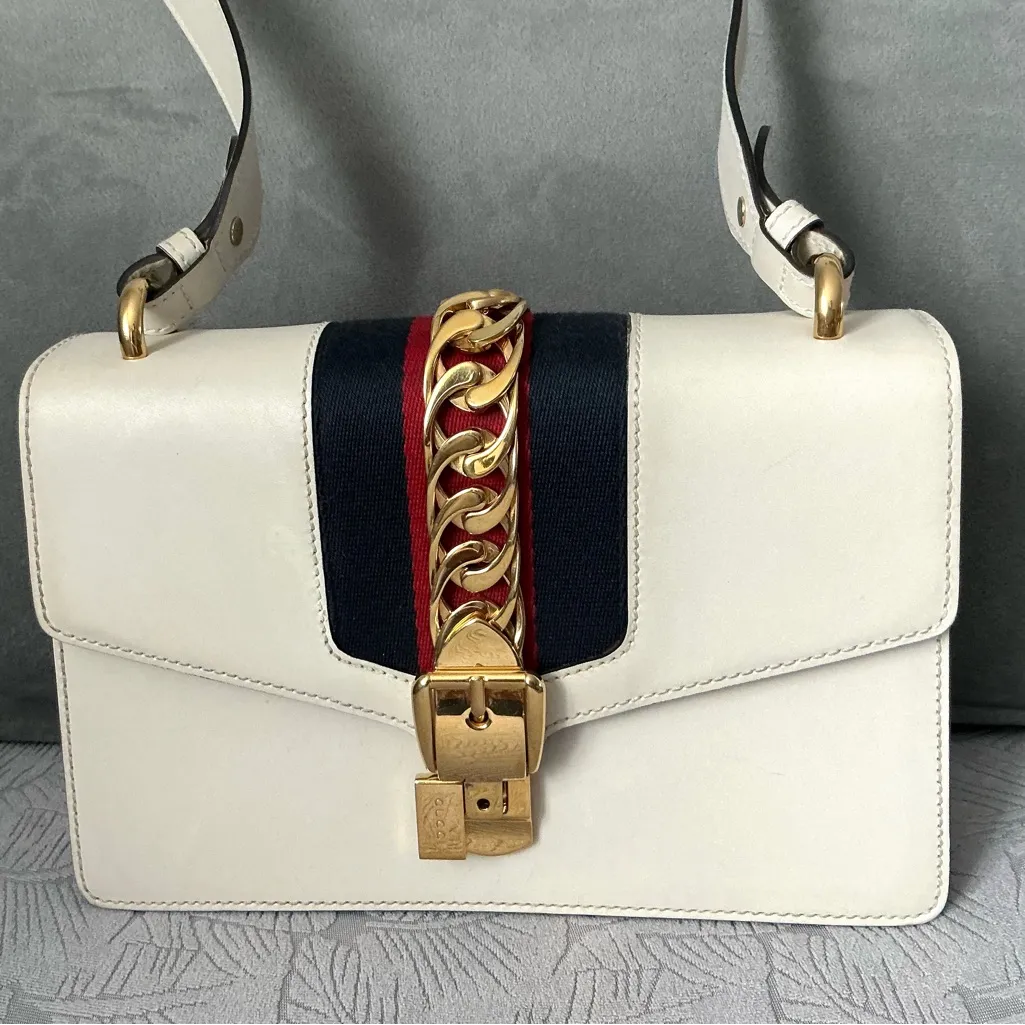 GUCCI SHERRY LINE GO OUT bag🔥🔥🔥 - Image 2