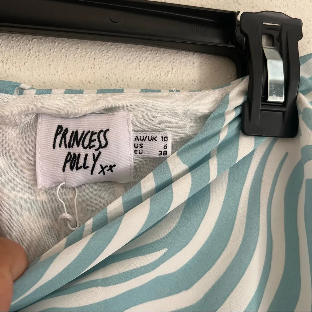 Princess Polly Blue and White Zebra Stripe Julia Mini Skirt Size 6 NWT - Image 4
