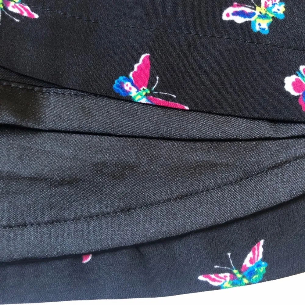 Express Butterfly Lined Black Flutter Shorts Size 00 - Image 3