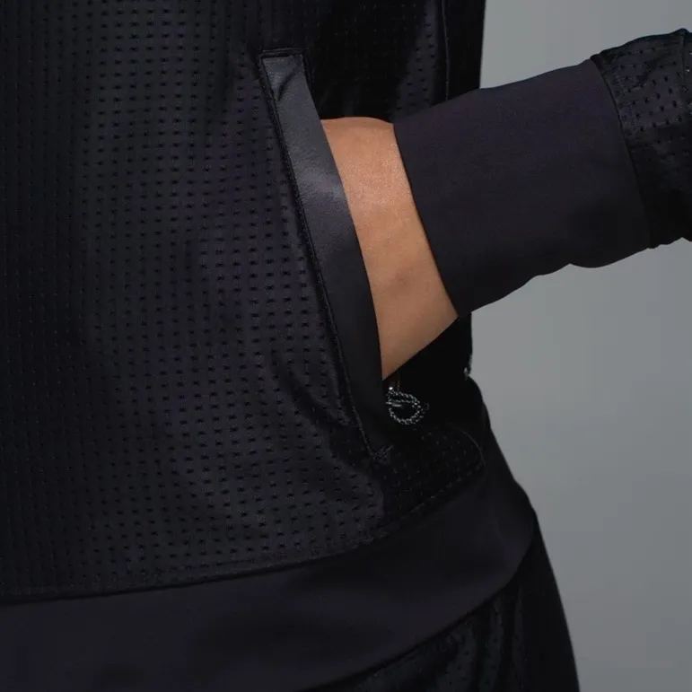 Lululemon Sweaty Or Not Jacket Black Size 6 Rare 2015 Mesh Lightweight Jacket - Image 7