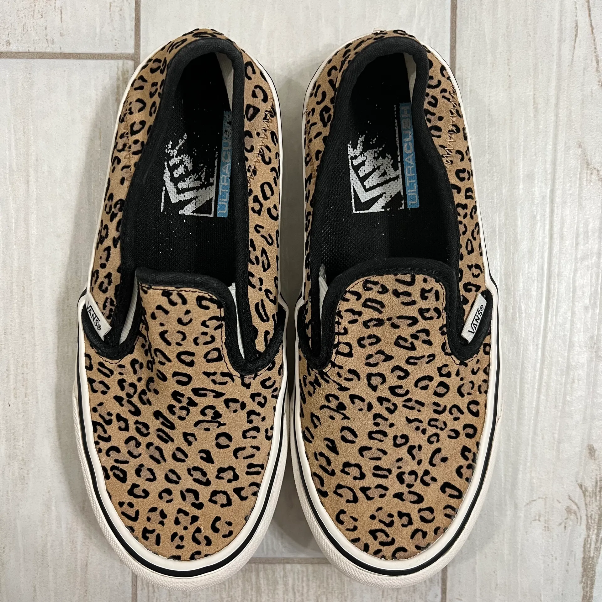 Mini Leopard Slip-On SF Sneaker Women’s Size 6 Black Brown White - Image 4