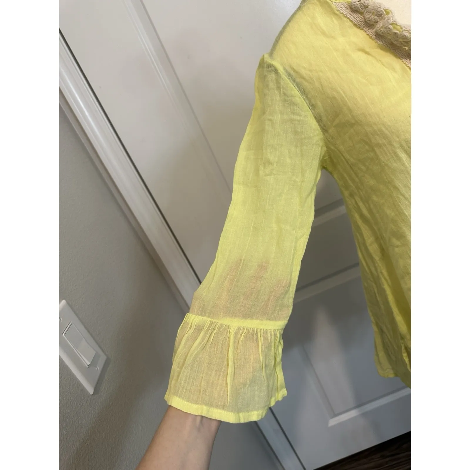 Lilly Pulitzer Butter Yellow Tunic XS Cotton Gauzey Crochet Trim Boho‎ Top - Image 2