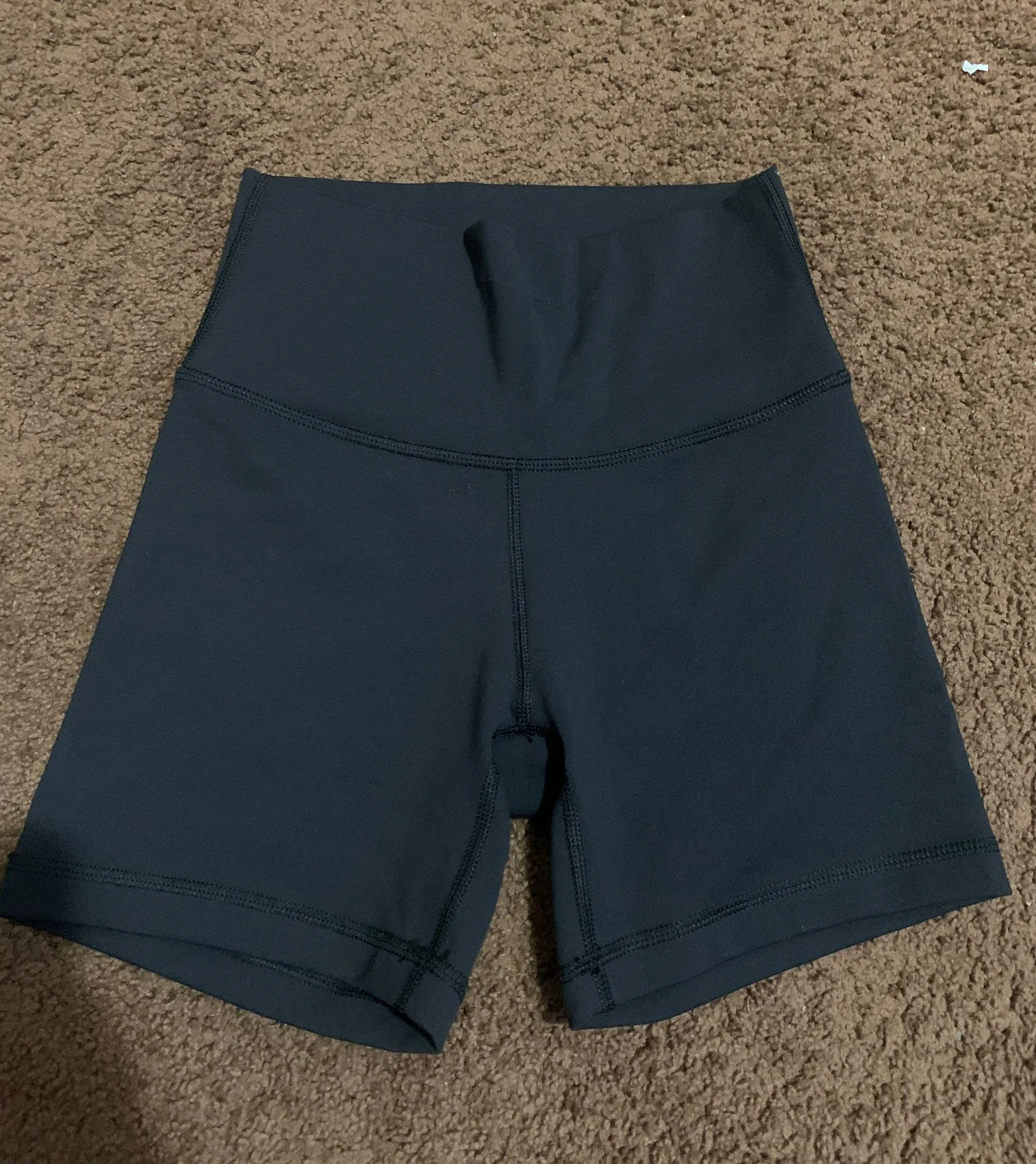 Aritzia 5” Biker Shorts - Image 4