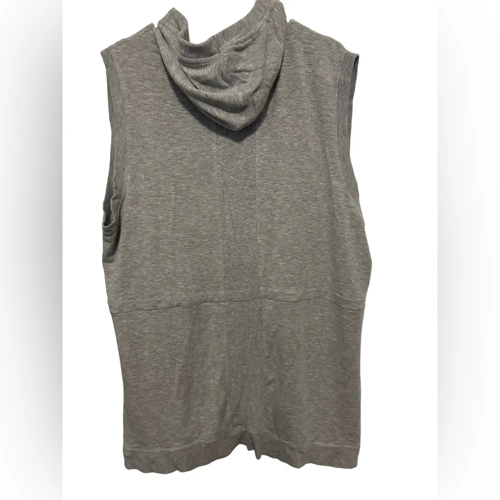 Yogalicious grey full zip sleeveless hoodie shirt size 1x - Image 3