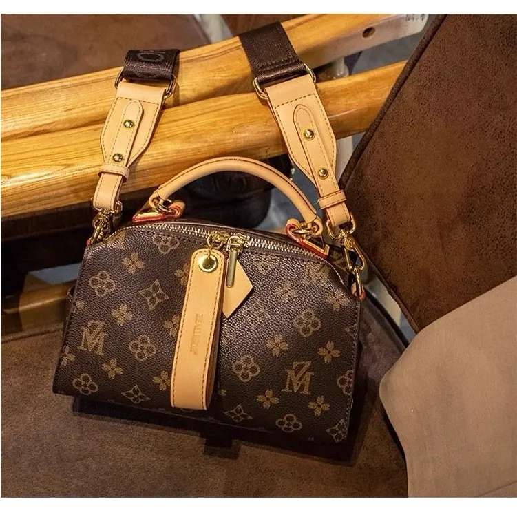 Brown Nice Leather Women’s purse with Structured Design and Gold Hardware Tan - Image 9