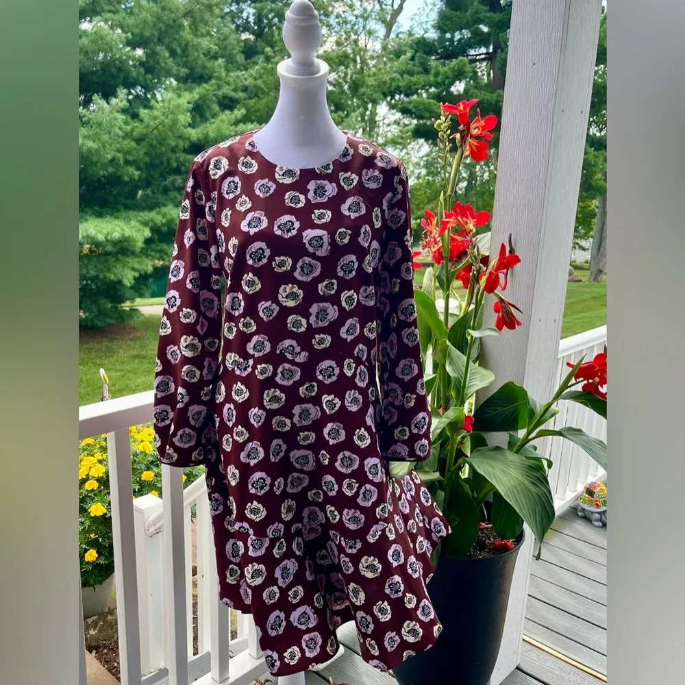 Loft  Maroon Floral Long Sleeve Dress with Deep V Back – Size 4 - Image 2