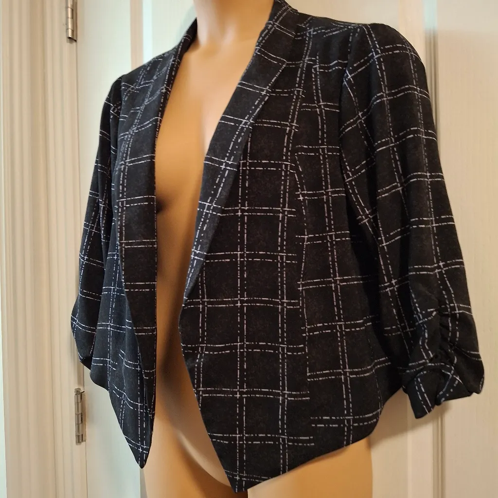 Torrid Sz 1 Women's Black Plaid Jacket Blazer NWOT - Image 4