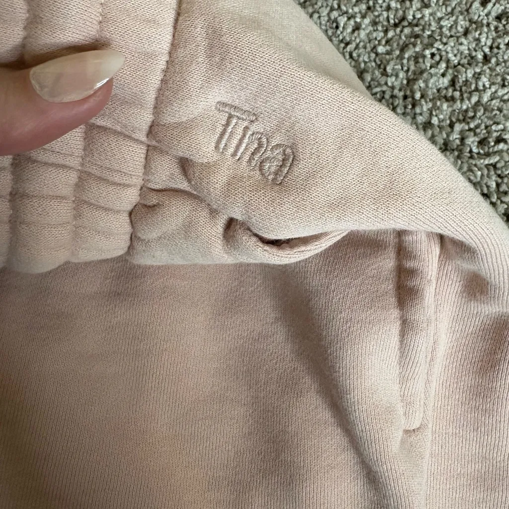 Aritiza TNA cozy AF shorts light pink small - Image 3