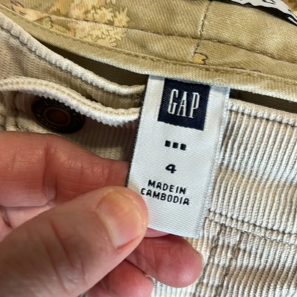 GAP Cords Straight Leg Flare Womens 6 Corduroy Pants Beige Vanilla Low Rise - Image 7