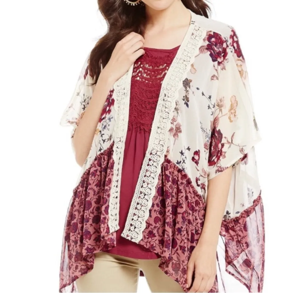 Jolt Floral Kimono Twin Printed
Pieced Crochet Size Small - Image 3