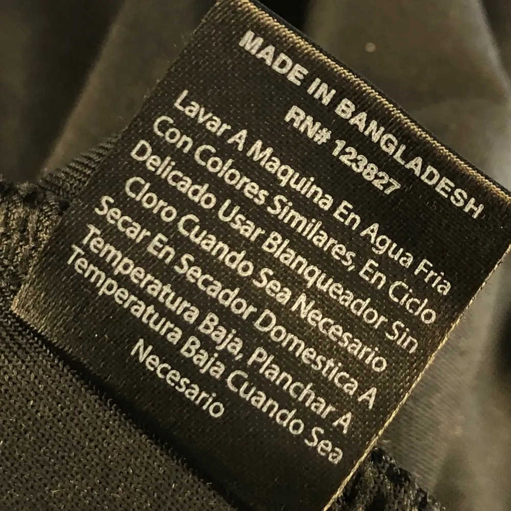 Harve Benard Black Velvet Long Sleeve Cold Shoulder Bell Cuff Top Womens Small - Image 10