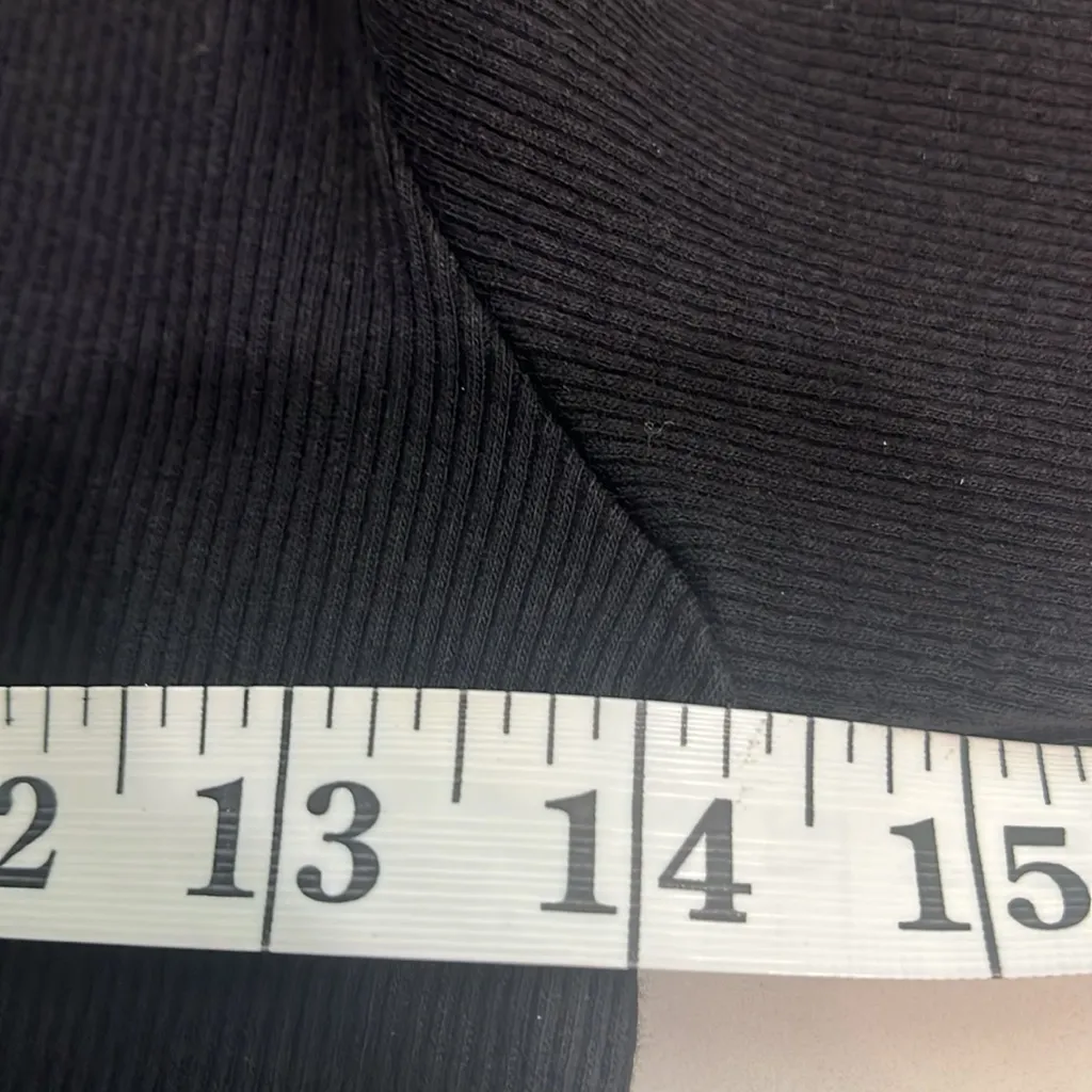 Elie Tahari black ribbed tee shirt - Image 3