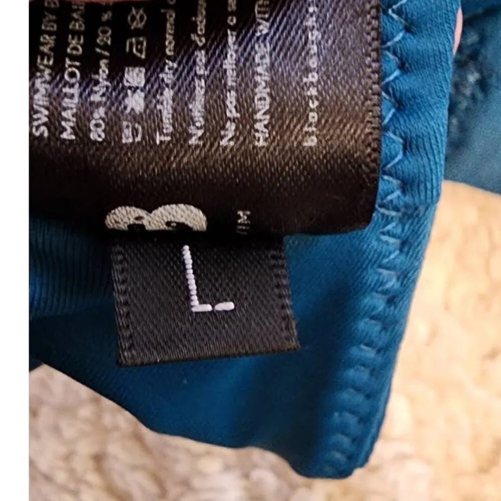 Blackbough Zoe Top Moderate Bottom Bikini 2pc Set Size S/L - Image 8