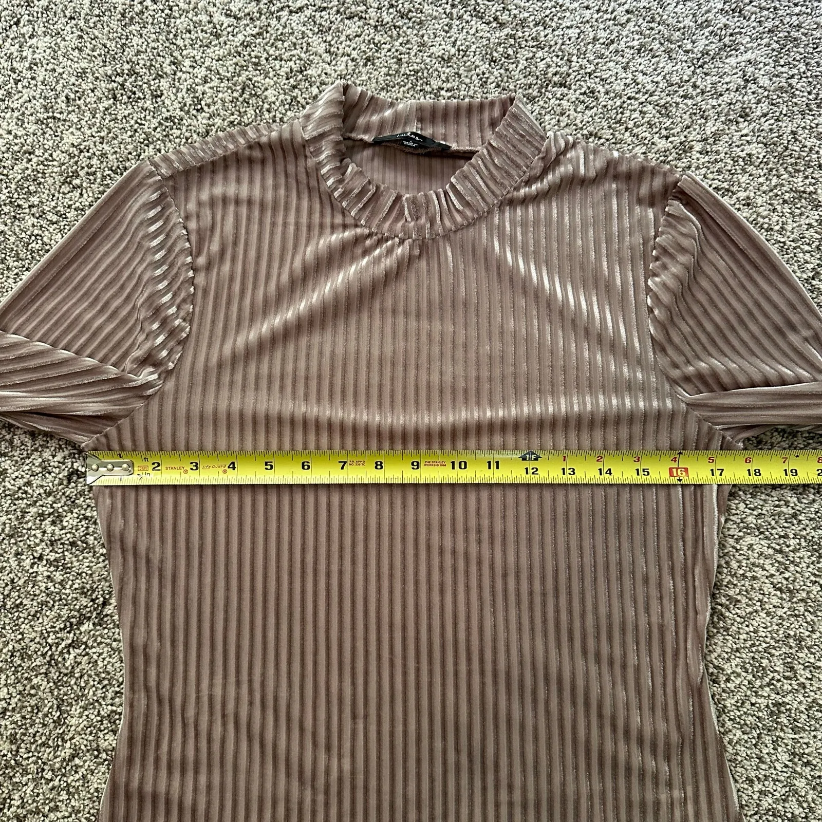 Lulu's lilac purple velvet striped long sleeve mock neck top size L - Image 11