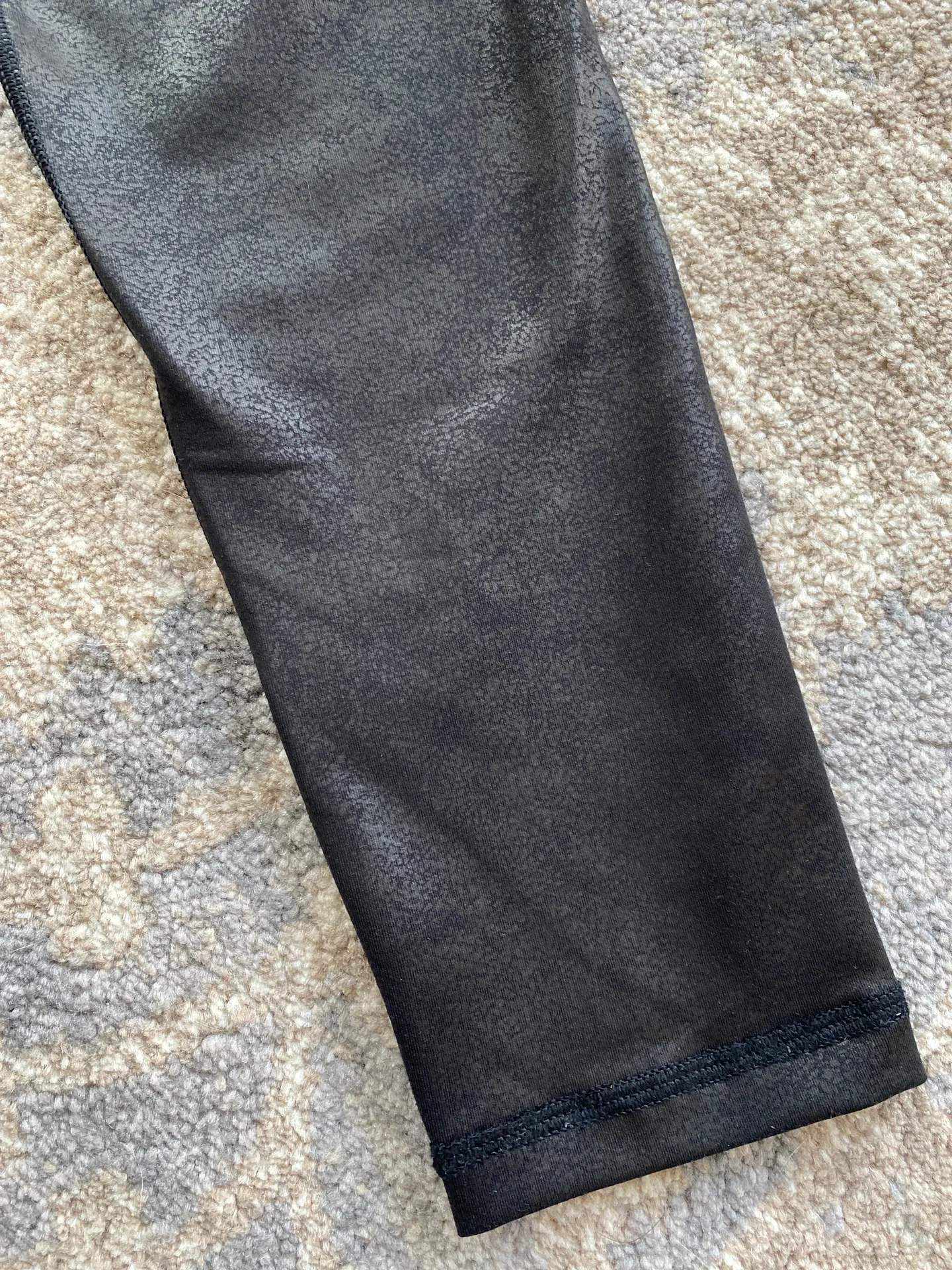 AE OFFLINE Aerie The Hugger Crossover High Waisted Crackle Legging - Image 4