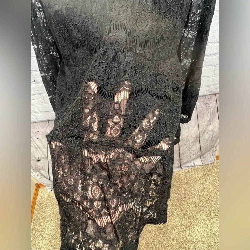 NWT Monteau Los Angeles black lace overlay top size xl - Image 2
