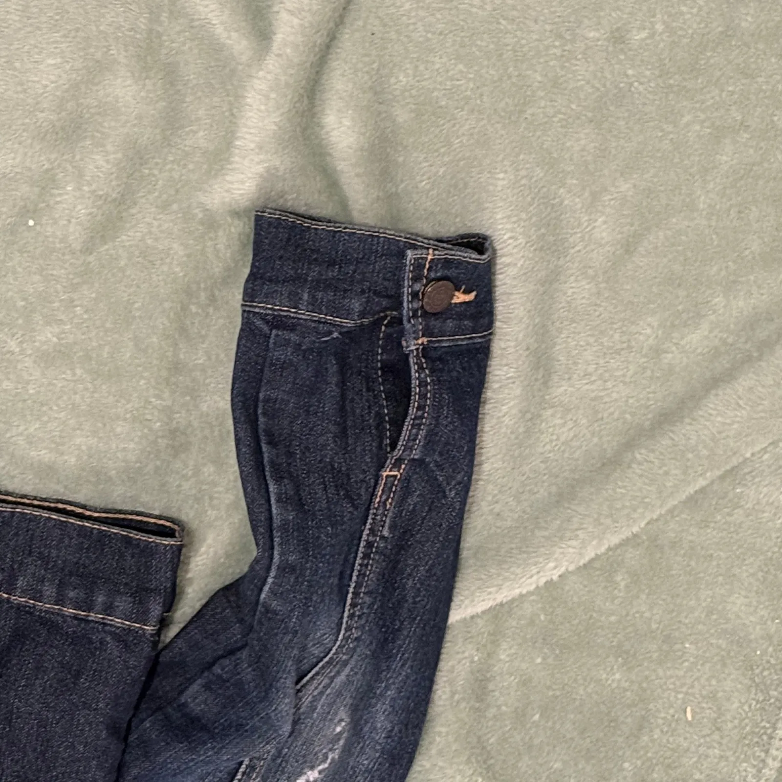 l.e.i. Dark Wash Cropped Denim Jacket – Juniors L Blue Size undefined - Image 3