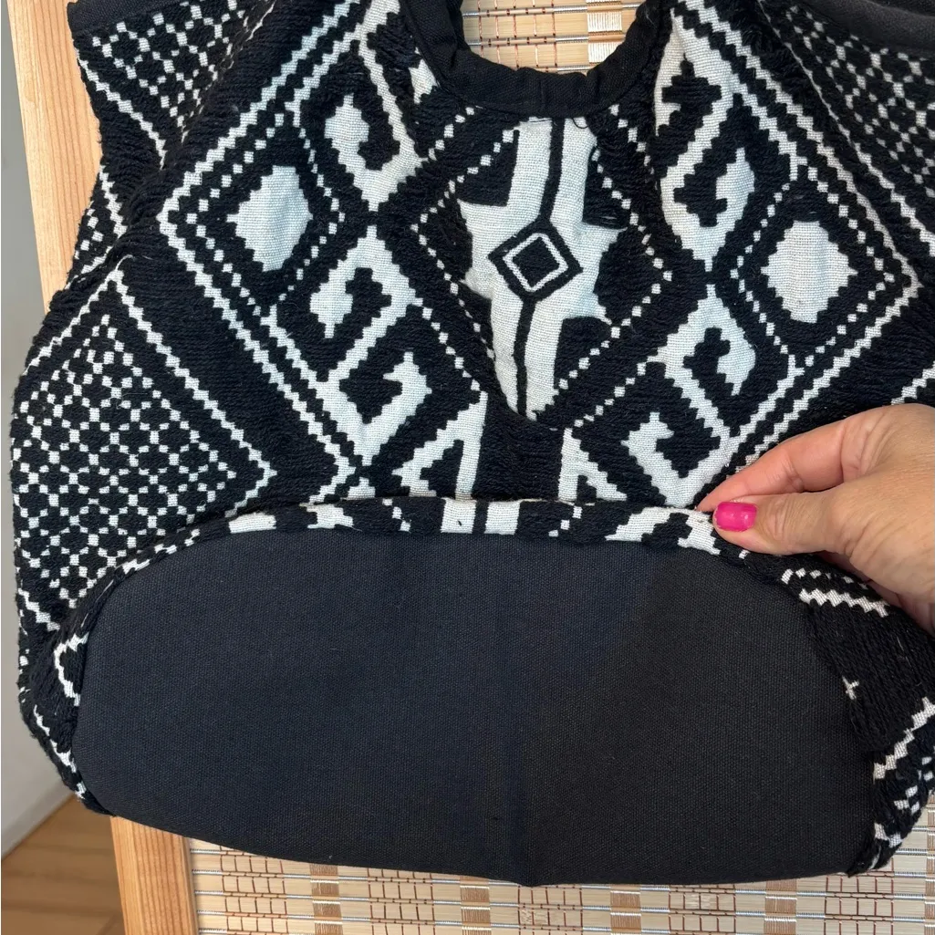 Geometric pattern black and white knit natural fabric tote shoulder Bag purse - Image 5
