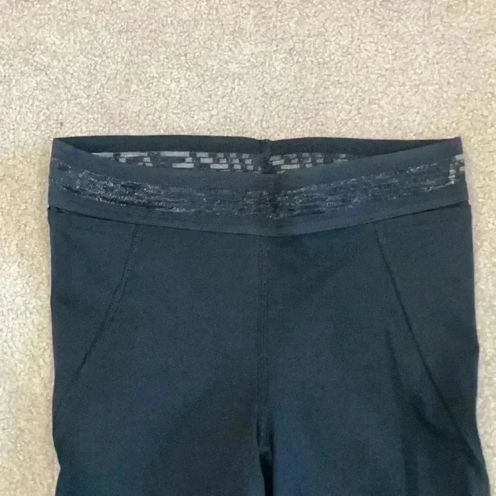 ⭐️ Nike dri fit black leggings in size small - Image 2