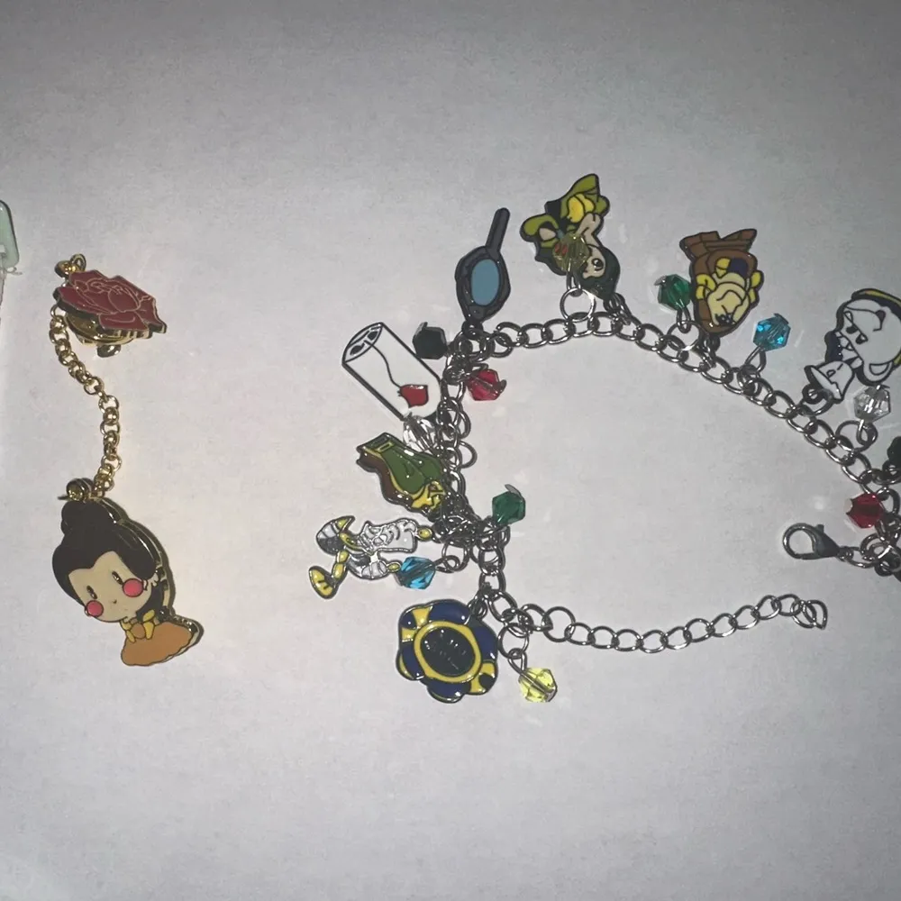 Women’s 2XL Black Belle's Book Shop Graphic Tee with Cute Beauty Pin - Image 7