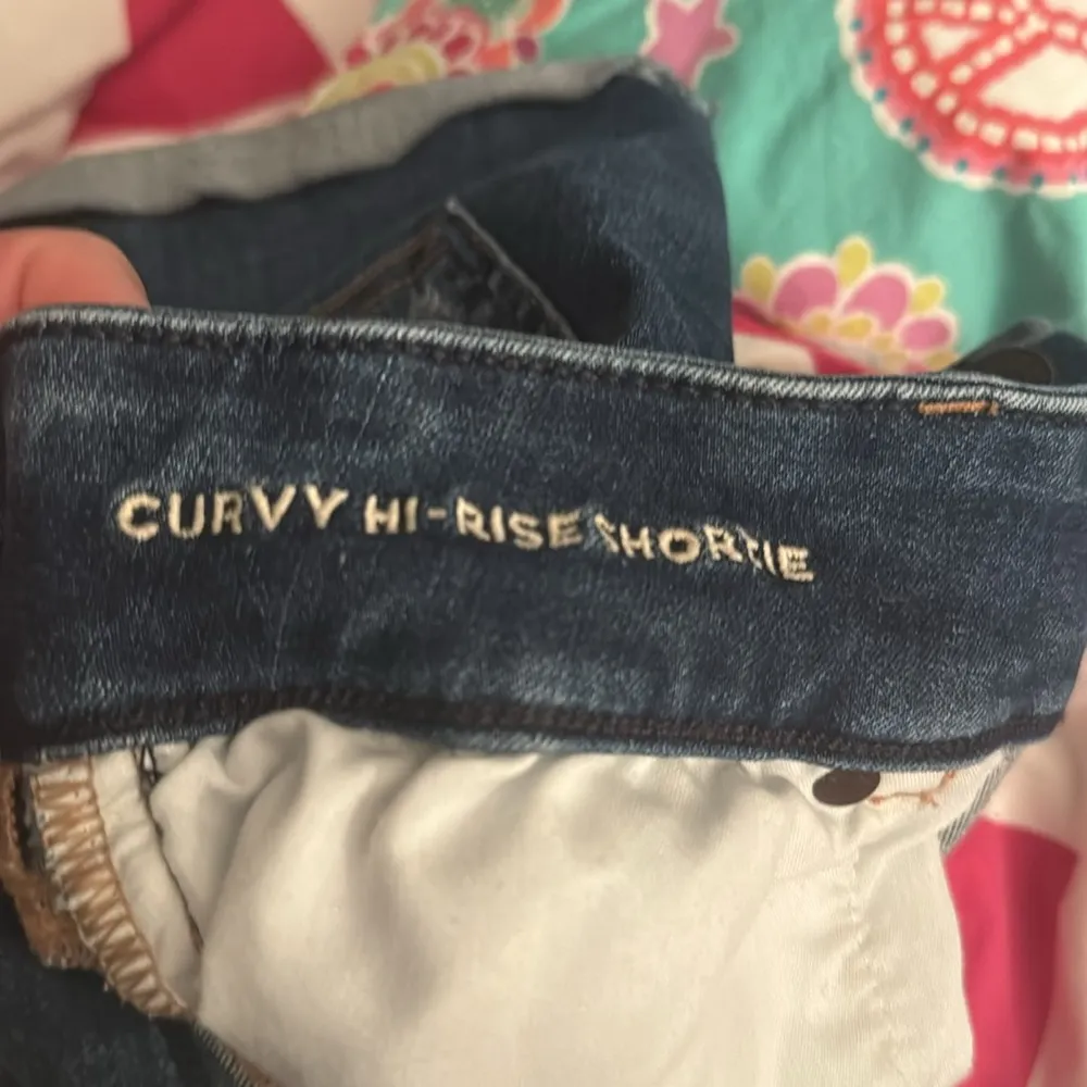 jeans shorts rip - Image 3