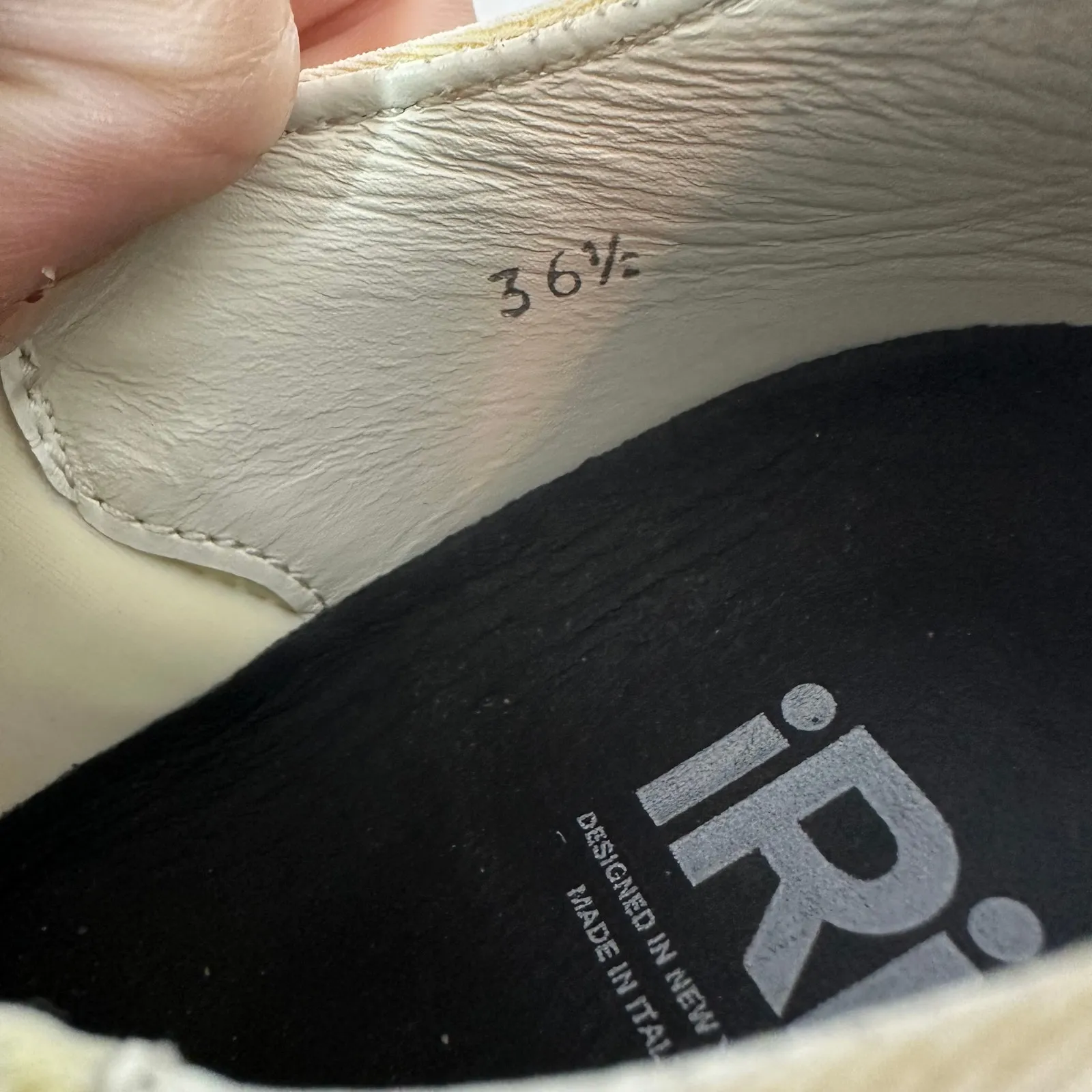 iRi Wes Low Top Sneakers Size 36 - Image 5