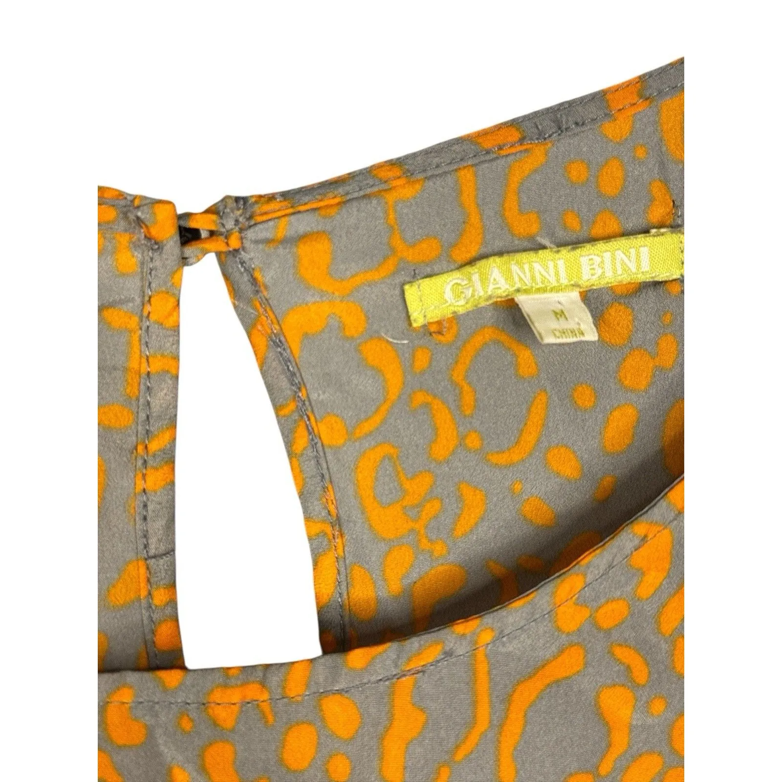 Gianni Bini Long Sleeve Ruffle Hem Dress Gray Orange Animal Print‎ Medium Boho - Image 4