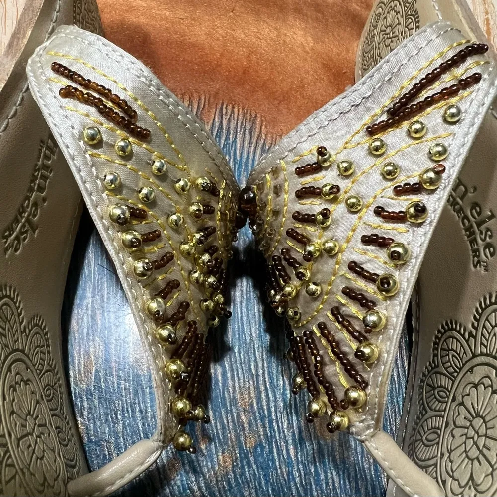 Vintage Skechers Wedge Sandals tan amber beaded  Gold Accents size 6 platform - Image 5