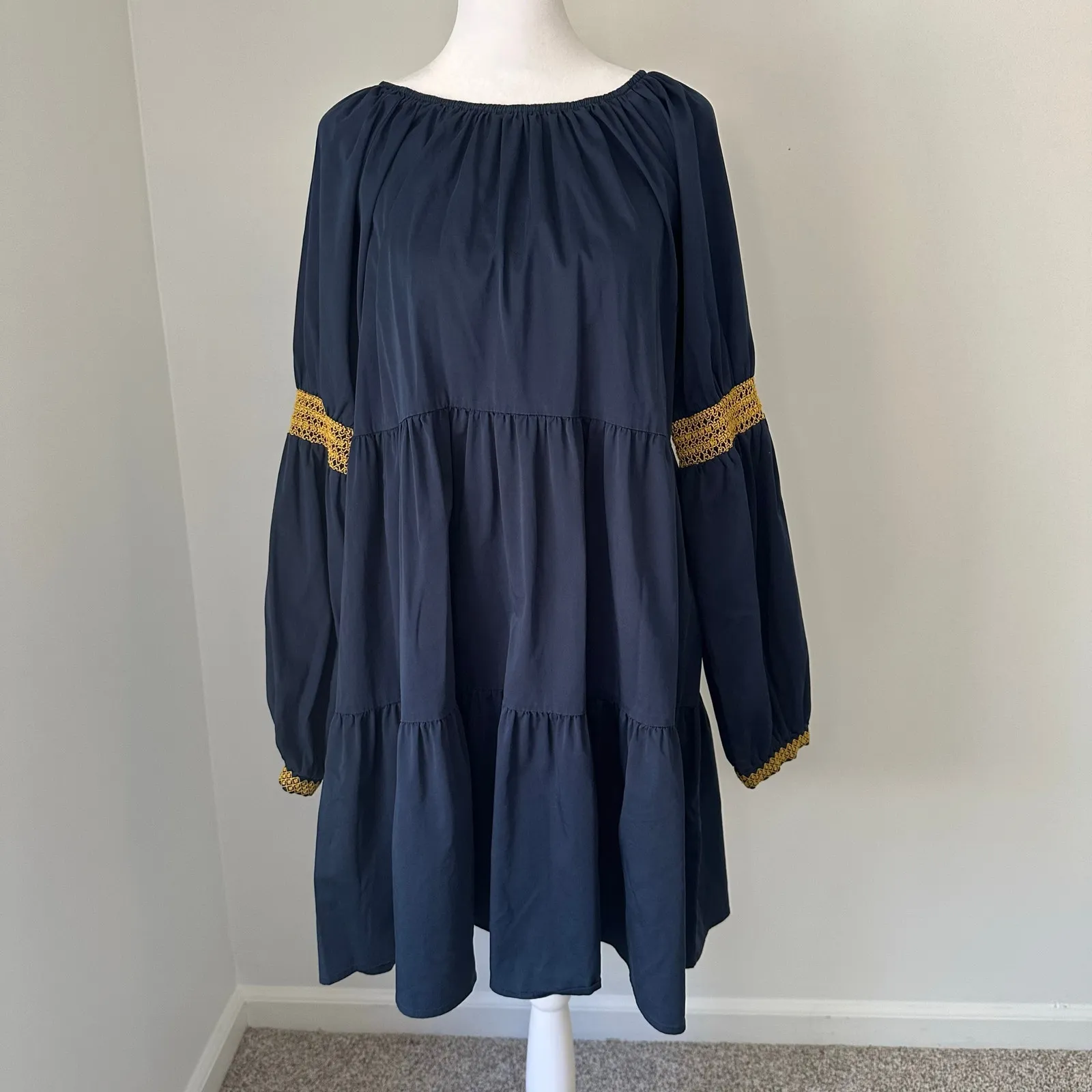 Elizabeth & James navy blue long sleeve peasant dress size L - Image 3