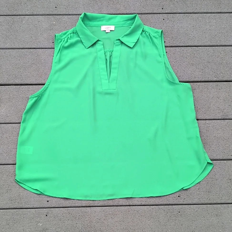 Loft Sleeveless V-Neck Blouse | Loft Sleeveless Collared Shirt | Green Loft Top - Image 6