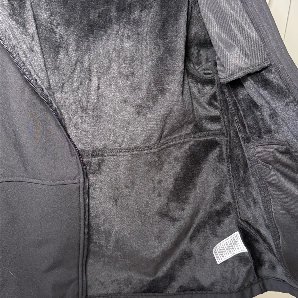 Women’s Spyder Ski Jacket - Image 11