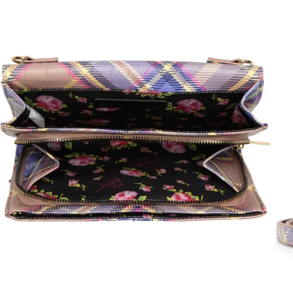 Betsy Johnson crossbody wallet pastel plaid w/ adjustable strap & front Bow NWT - Image 3