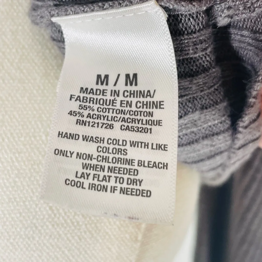 Aeropostale Gray Ribbed Crewneck Crop Top Sweater Size M - Image 4