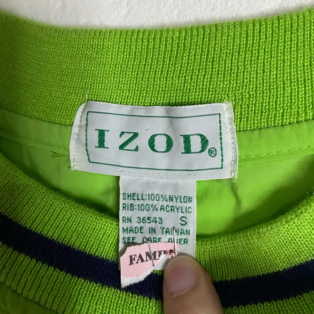IZOD Men's Green windbreaker small - Image 3