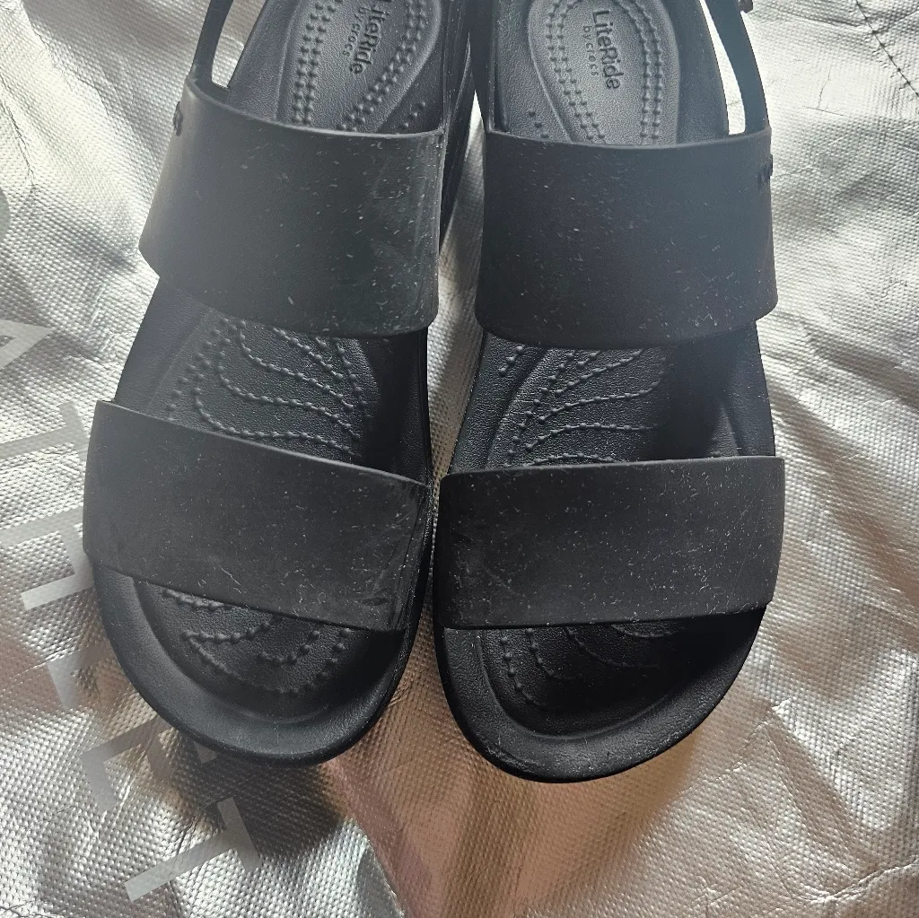 CROCS BROOKLYN - Image 6