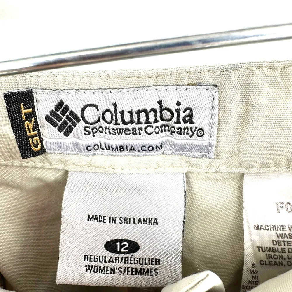 Columbia GRT size 12 khaki color cargo style pants with built in belt zip pocket - Image 8