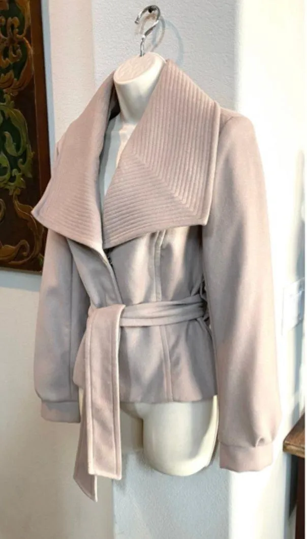 NWOT warm and classy  Collection winter coat. Sz 8 - Image 3