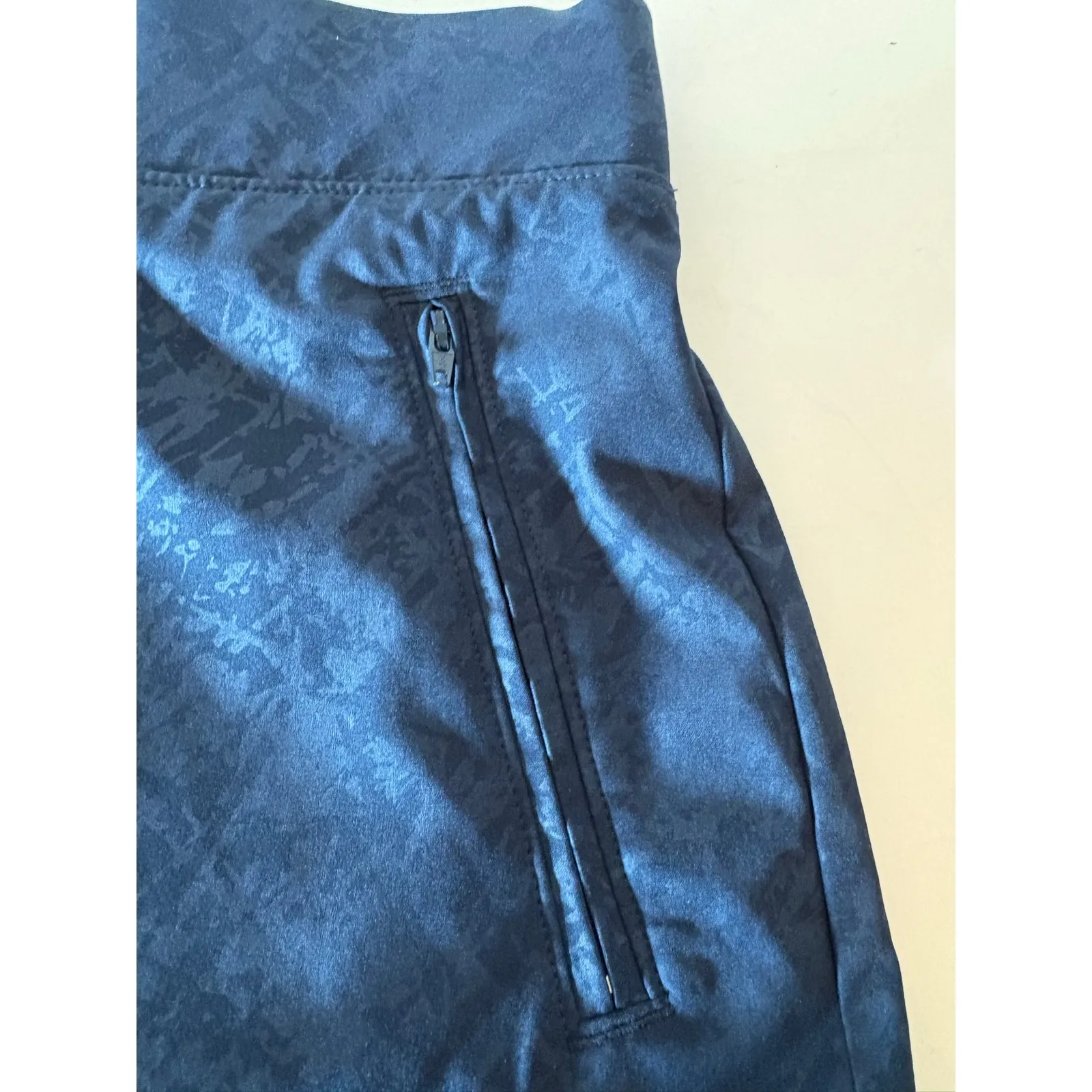 Orvis size large skort navy blue - Image 4