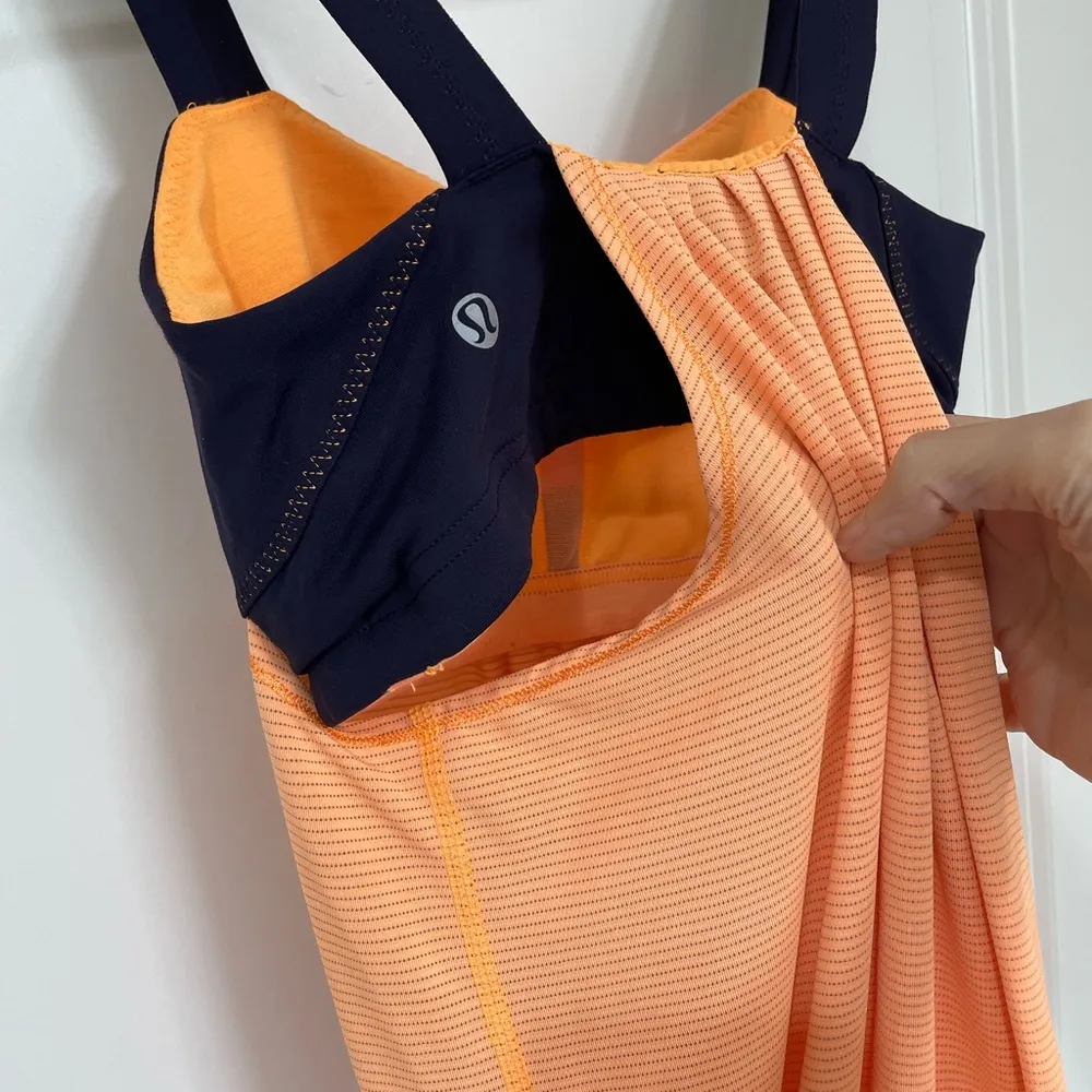 Lululemon Run back on track Orange tangerine tank top with built in bra size 4 - Image 5