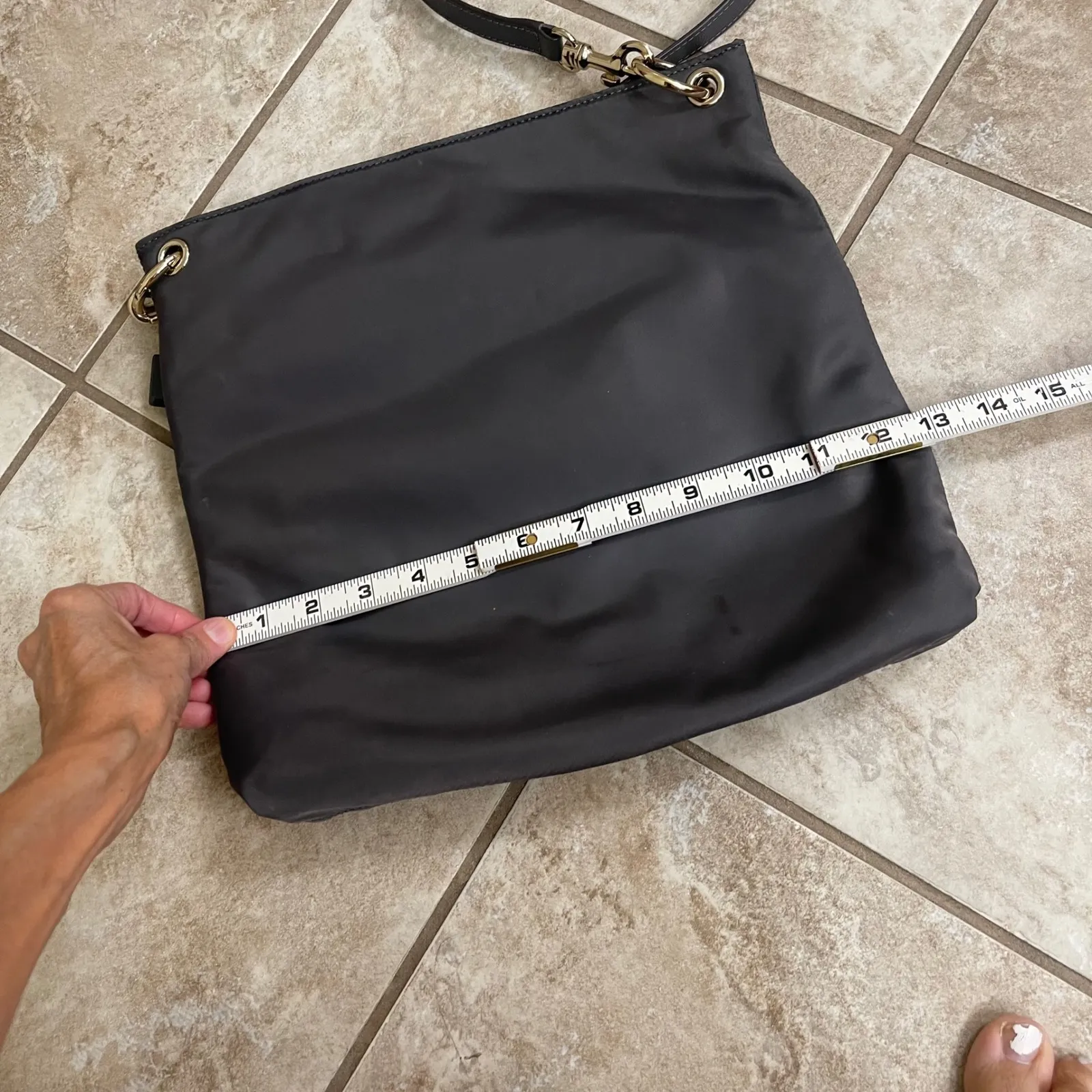 HENRI BENDEL Lg Gray Nylon JETSETTER Convertible Backpack Crossbody Gold Hardwar - Image 6