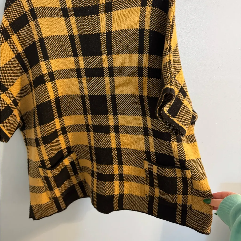 Gorgeous one size tan and black plaid sweater dress/top Size L - Image 3