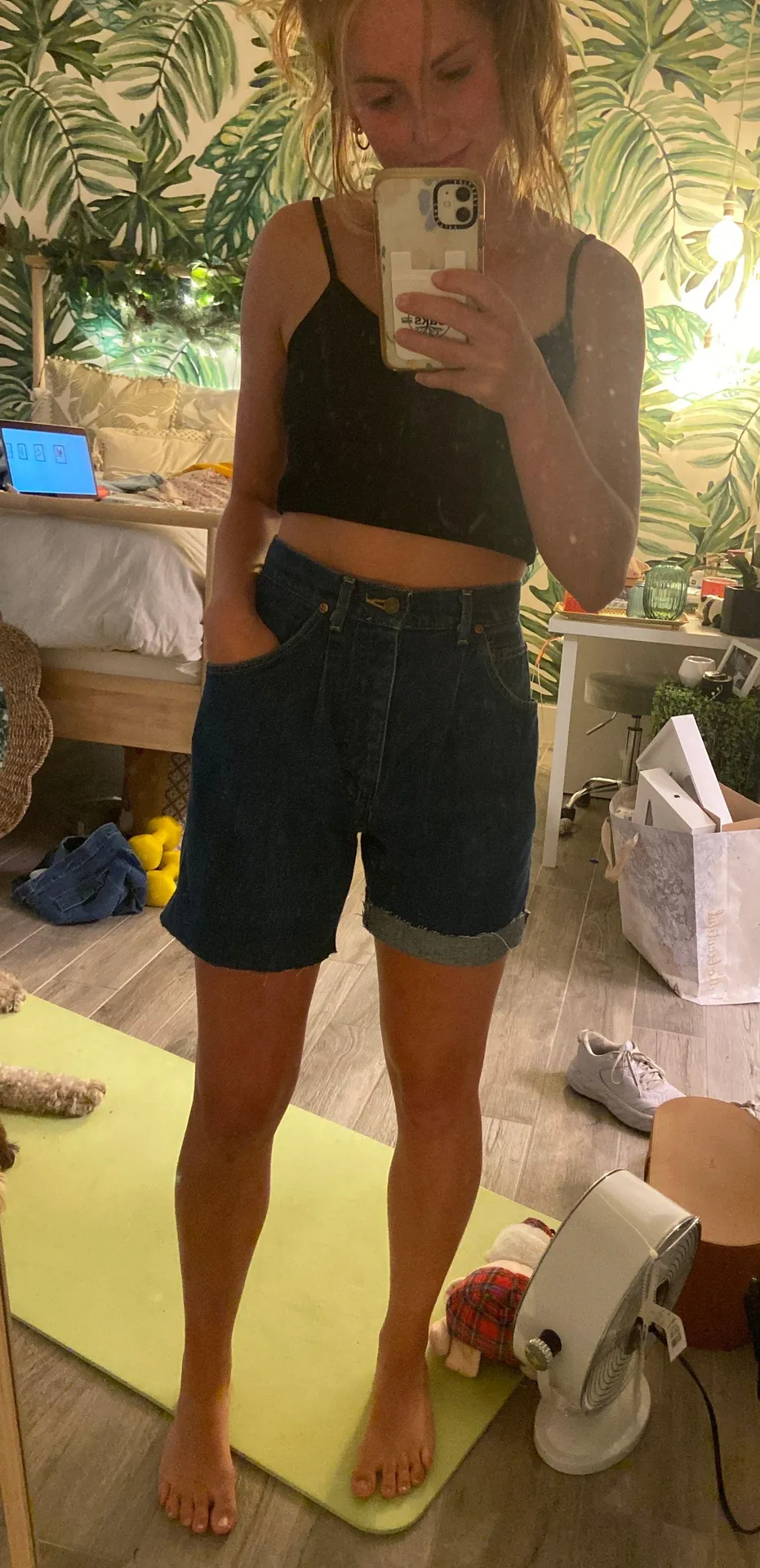 Vintage  High Rise Mom Denim Shorts - Image 4