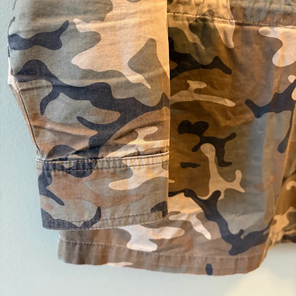 Love Tree Size Medium Camo Long Utility Jacket Adjustable Waist - Image 7