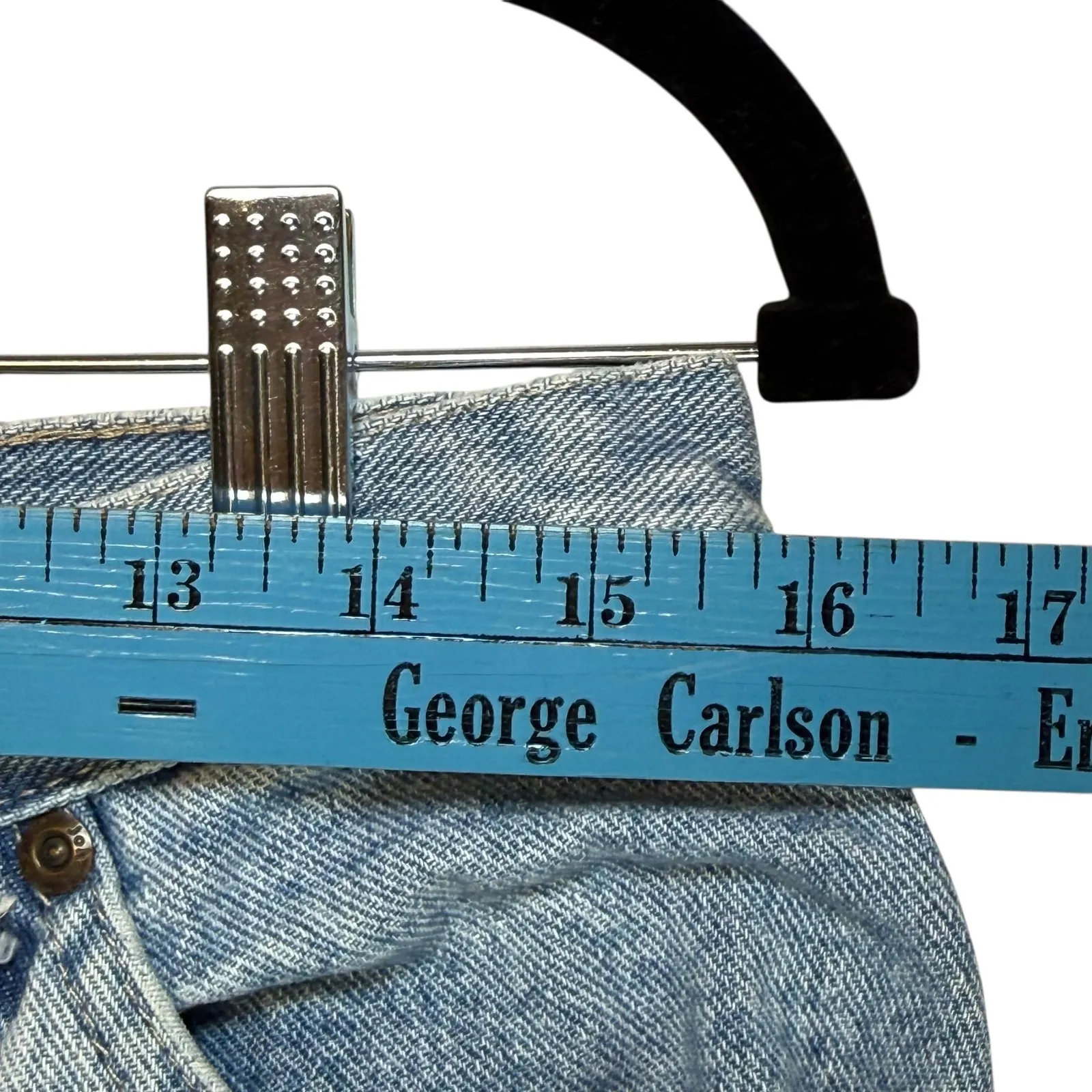 St Johns Bay Womens Denim Jean Shorts Light Wash Y2K 90s Vintage Size 16 - Image 4